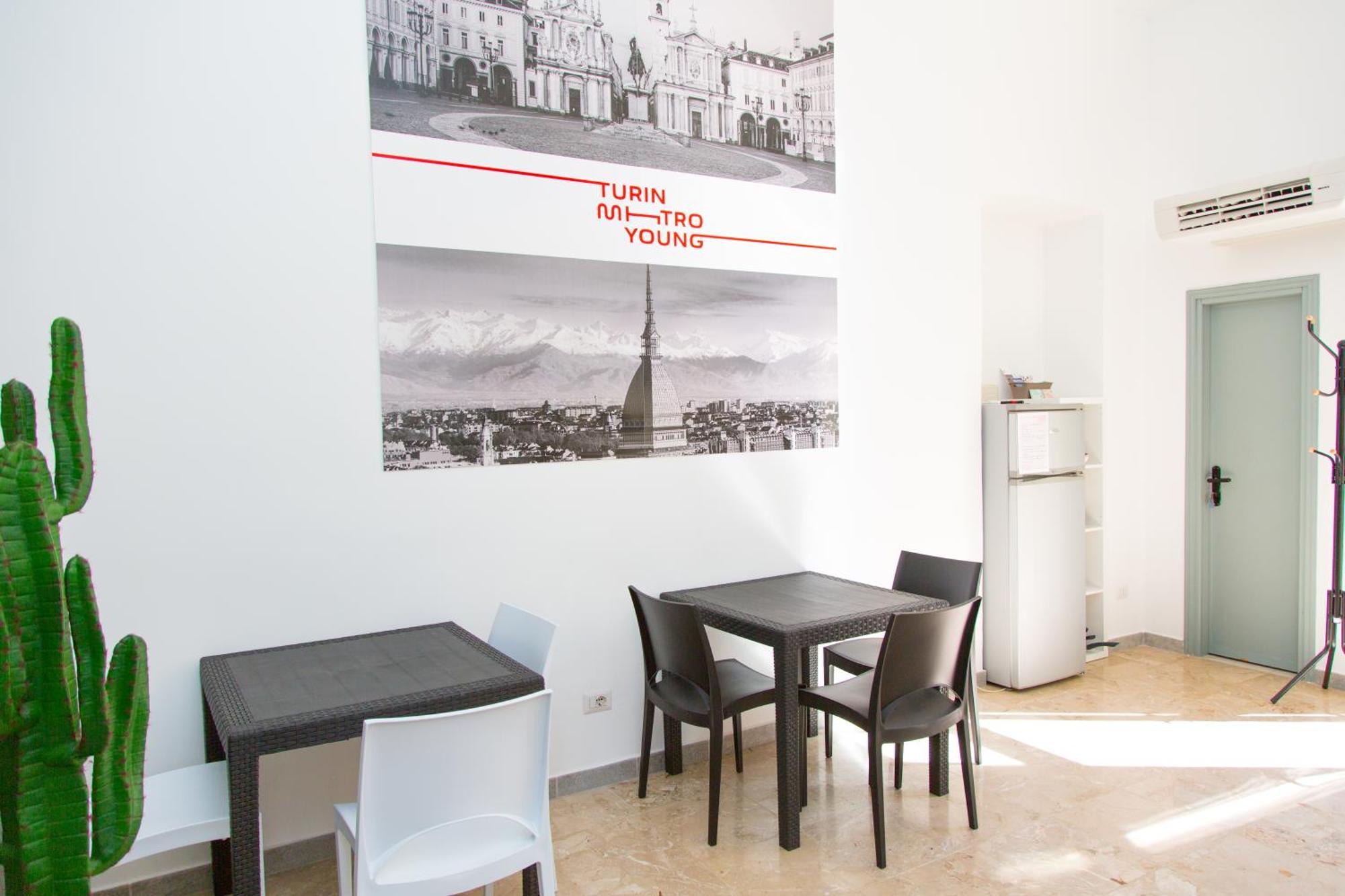 Guest House Turin Metro Young Exterior photo